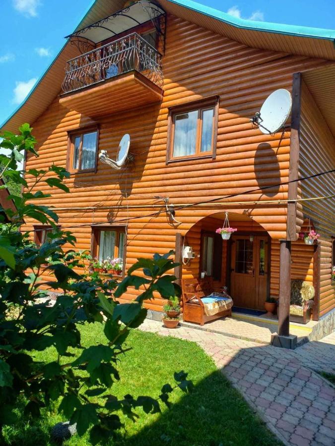 Cottage "Kliverent" Jaremče Exteriér fotografie