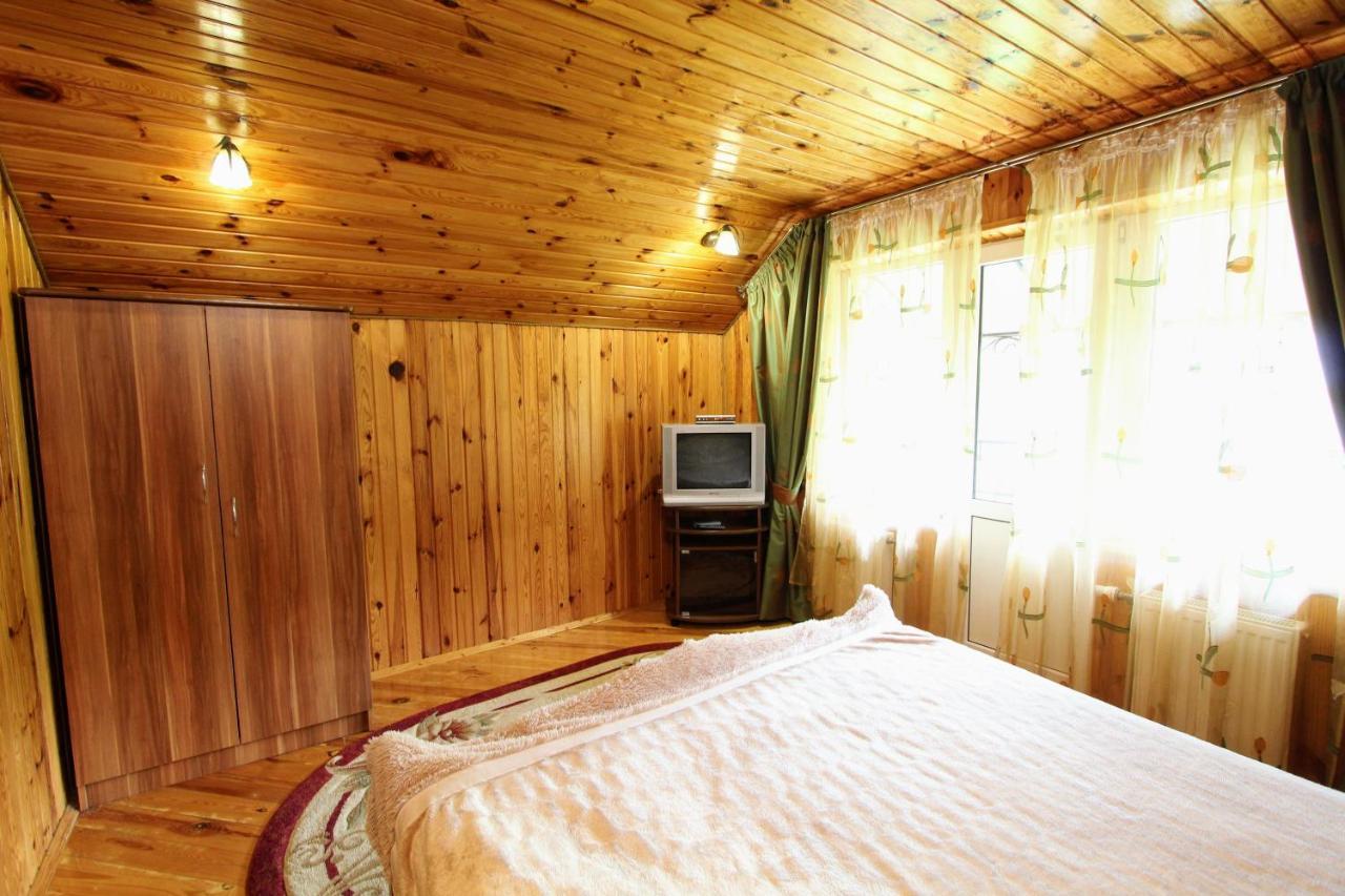 Cottage "Kliverent" Jaremče Exteriér fotografie